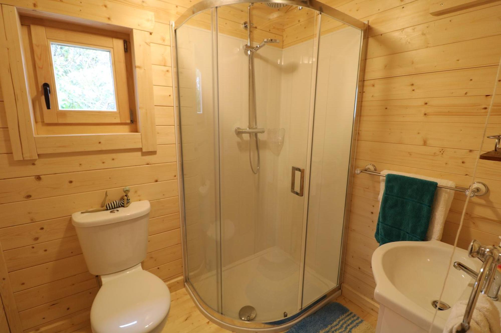 Inisean Lodge Log Cabin -Part Of Inisean B&B Dungloe Esterno foto